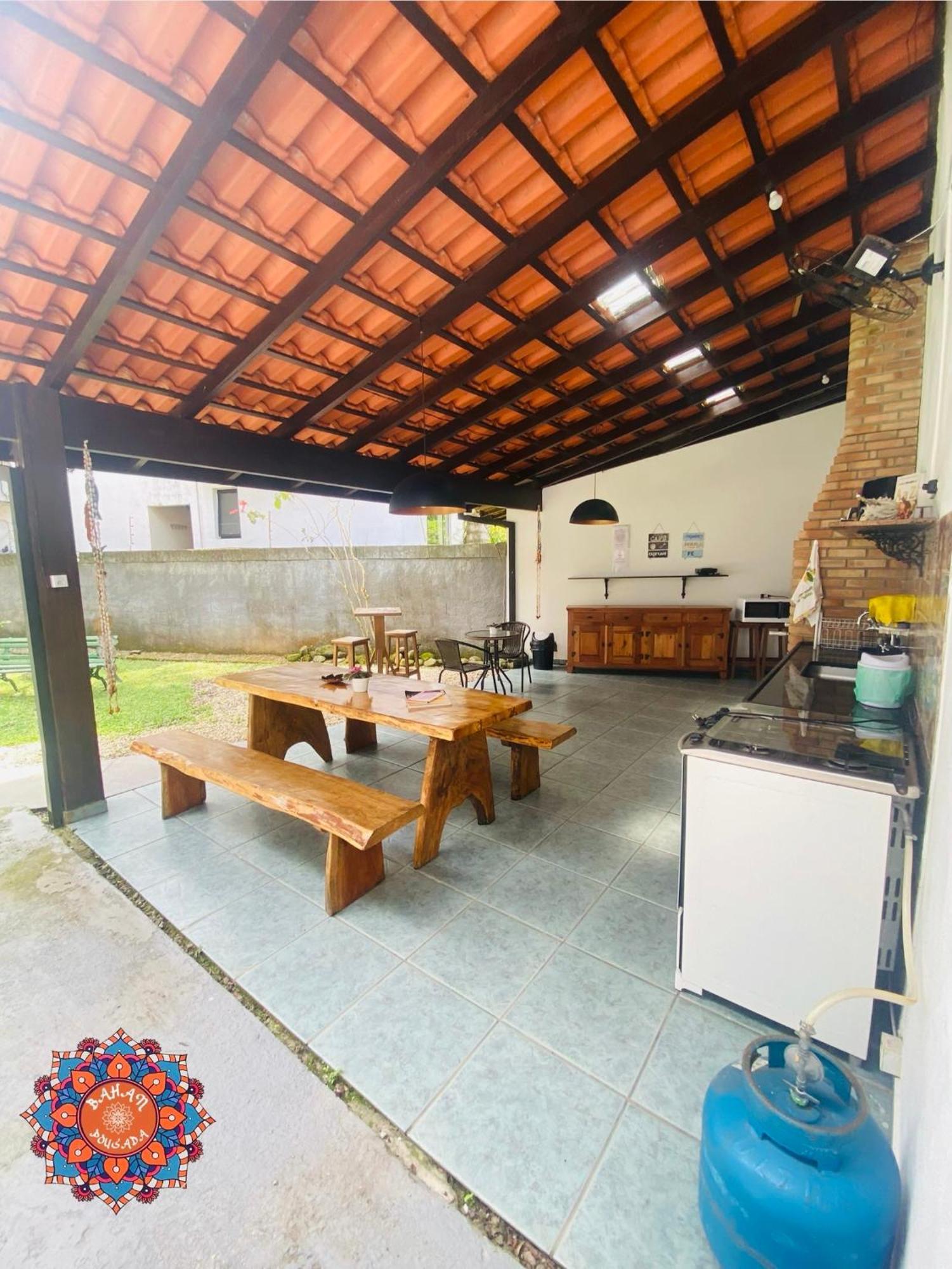 Bahan Suites Privativas - Ideal Para Casais Ubatuba Eksteriør billede